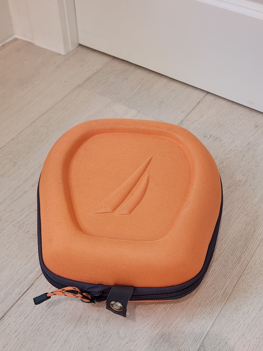 Nautica Duffle Bag Collapsable Orange Embossed Sail Logo Hard Clam Shell Case